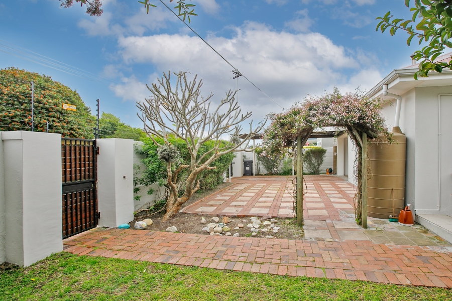 3 Bedroom Property for Sale in Claremont Western Cape